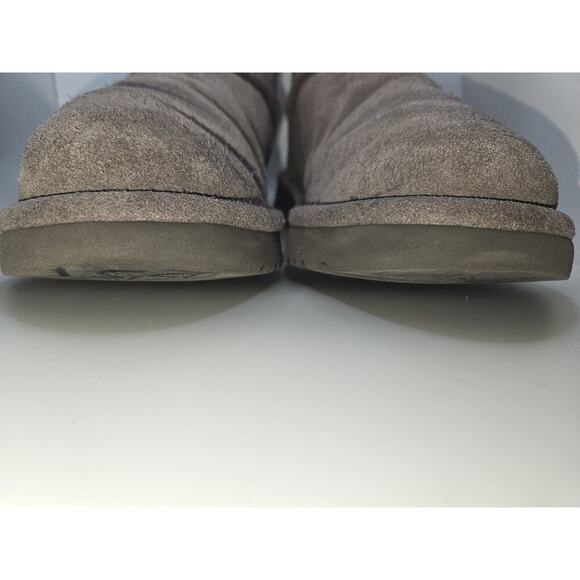 Women's UGG Constantine (1018629) Gray Suede Boots Size 8 EU 39 - Picture 7 of 16